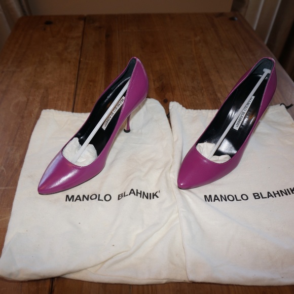 Manolo Blahnik Shoes - Manolo Blahnik Magenta Pumps size 6 1/2 US